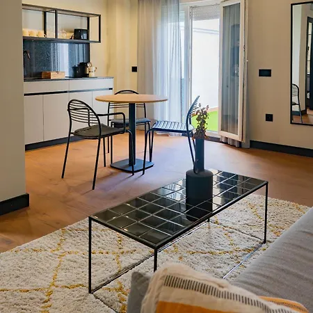 Bubu - Apartamentos En El Centro Malaga Zewnętrze zdjęcie