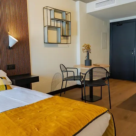 Bubu - Apartamentos En El Centro Malaga Zewnętrze zdjęcie